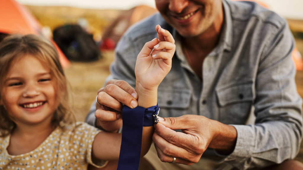 Cómo elegir la pulsera de tela personalizada ideal