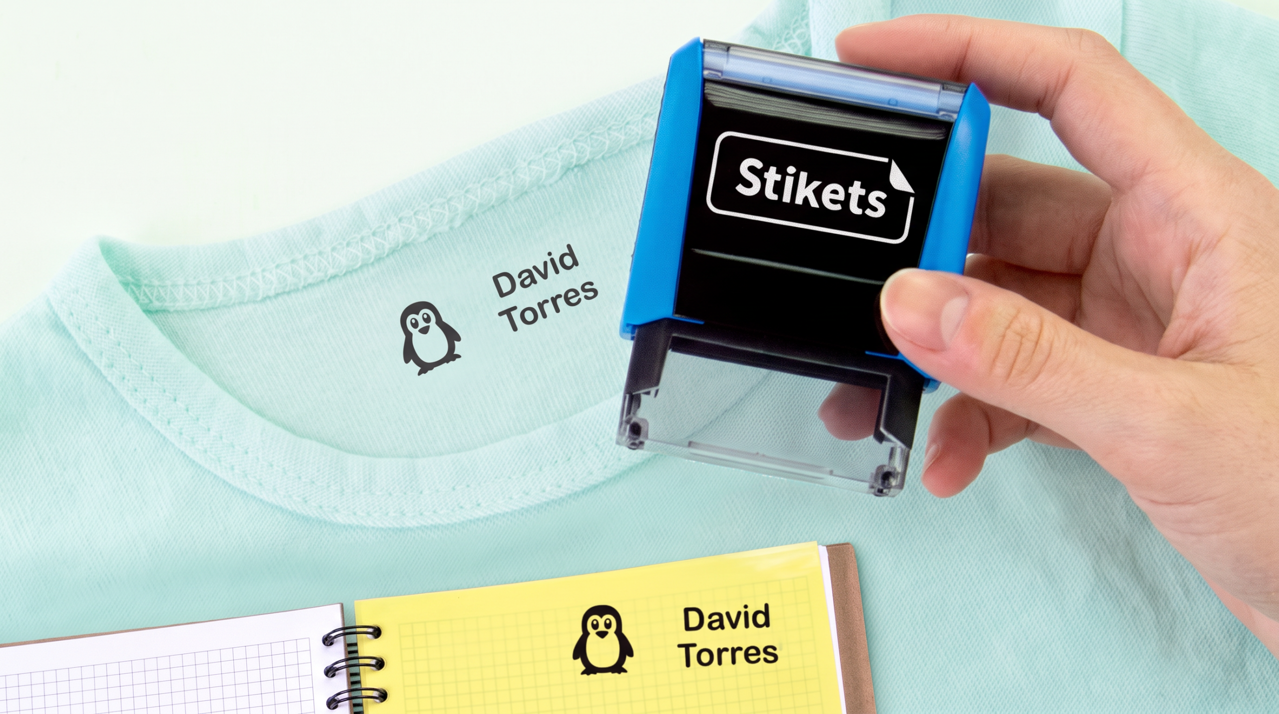 Sello personalizado Stikets estampando el nombre directamente sobre la tela del cuello interior