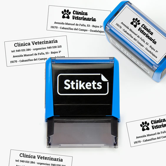 Sello automático mediano con datos profesionales de clínica