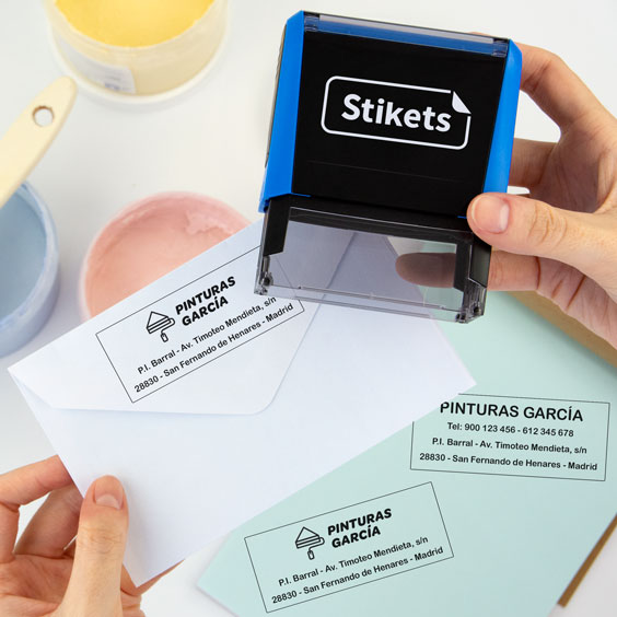 Sello automático mediano para datos de empresa