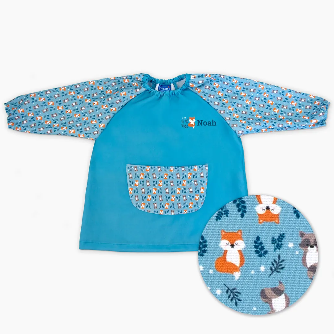 Babi escolar Stikets azul con mangas de animales, cuello elástico y nombre personalizado
