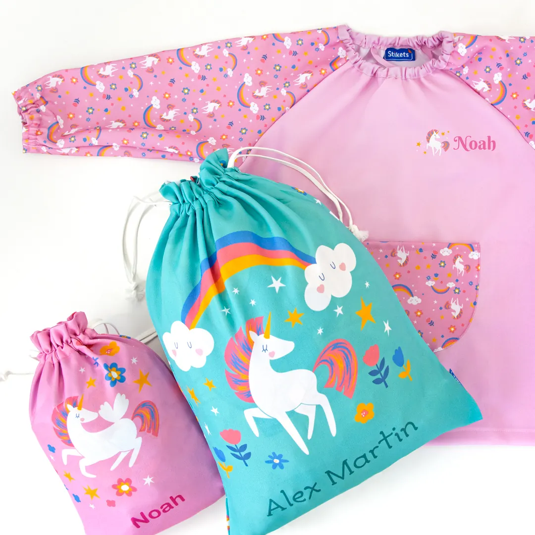 Bata escolar personalizada y bolsas de merienda y muda con diseño de unicornio